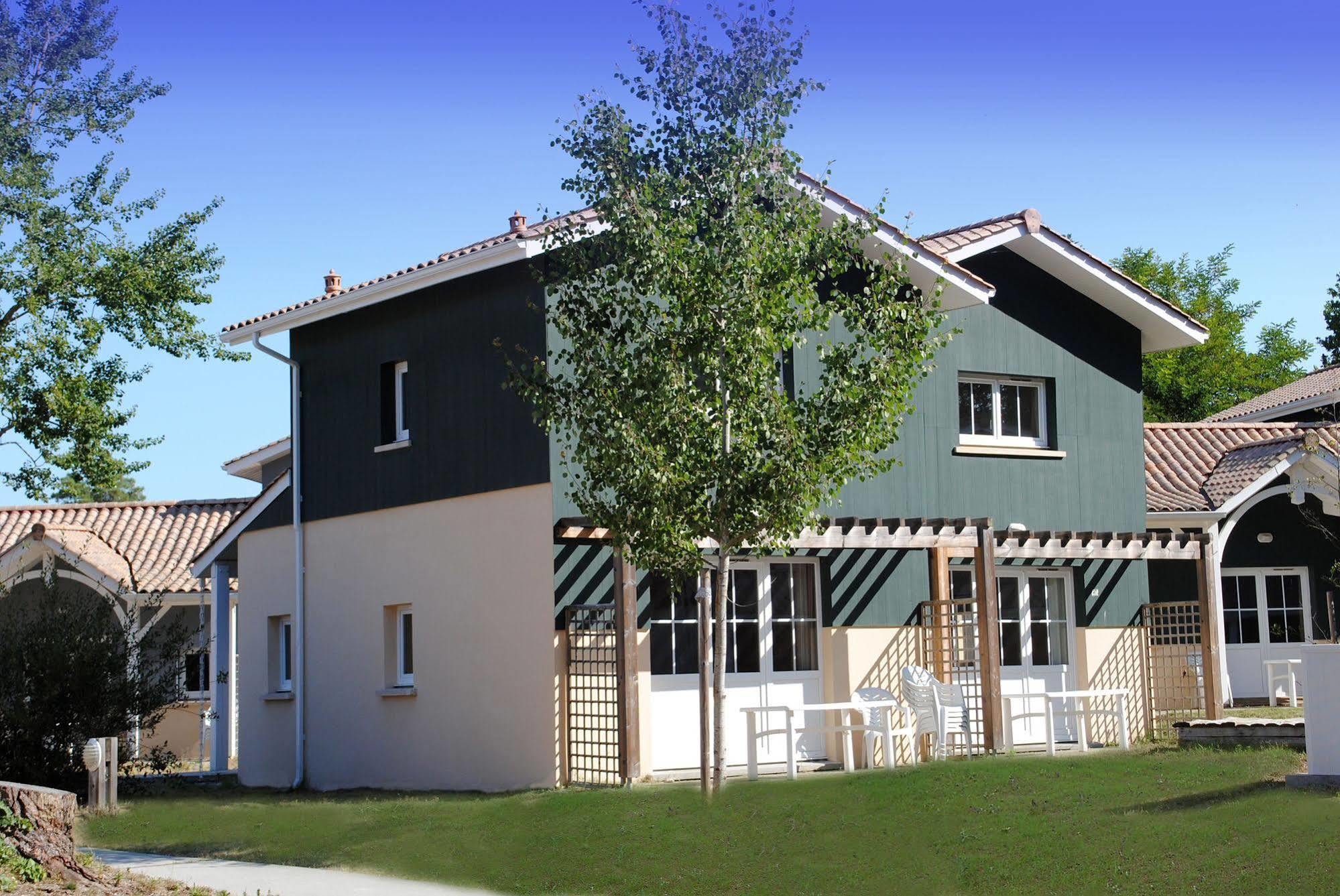 Residence Nemea Les Rives De Saint Brice Ares Exterior foto